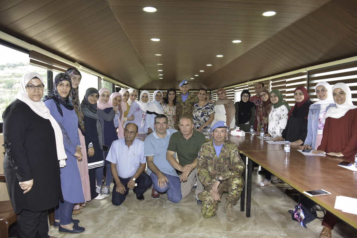 UNIFIL Conclusione del progetto CEDRUS e consegna degli attestati agli insegnanti libanesi 1