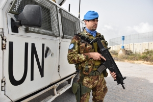 Missione UNIFIL: caschi blu italiani controllano la Blue Line.