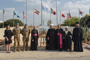 Missione in Libano: cristiani e islamici insieme per la pace. Il Contingente Italiano impiegato nella missione in Libano organizza un incontro con le Autorità religiose del Libano del Sud