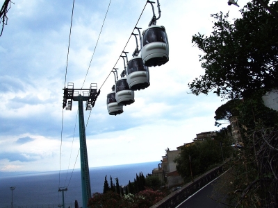 Taormina &quot;riparte&quot; con la funivia