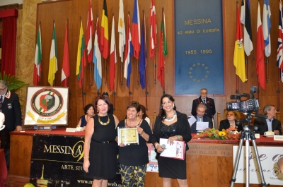 L’Associazione Culturale MessinaWeb.eu è lieta di comunicare il vincitore della MENZIONE -nella sezione riservata alla Pittura.- Ottava Edizione del Premio Internazionale Arteincentro 2014” .