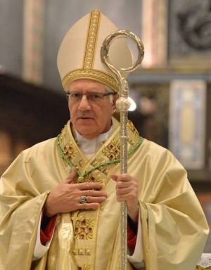 Porgiamo il nostro cordiale e deferente saluto a S. E. Mons. Giovanni Accolla,  Padre e Pastore!