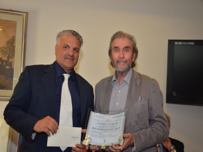 ARTEINCENTRO 2017 - Primo Premio attribuito alla  POESIA IN ITALIANO  NR.31 “ASCOLTA LO SCORRER DEI VERSI” di COSIMO LATELLA di Messina